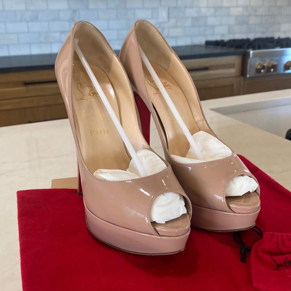 Christian Louboutin Lady Peep